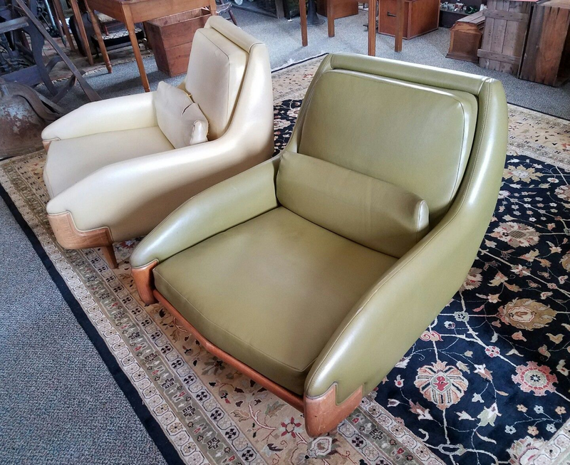 Illustration for article titled You don't want Toronado lounge chairs.....you need Toronado lounge chairs...